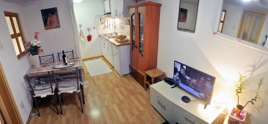 Apartment Premsai Ровин Екстериор снимка