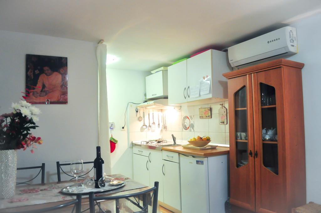Apartment Premsai Ровин Екстериор снимка