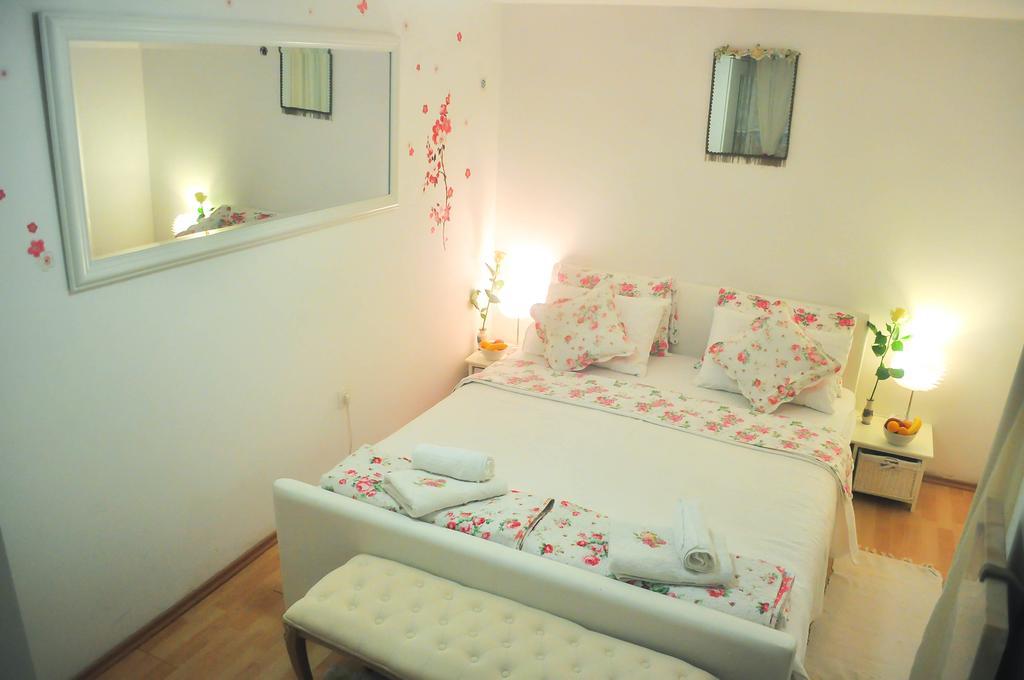 Apartment Premsai Ровин Екстериор снимка