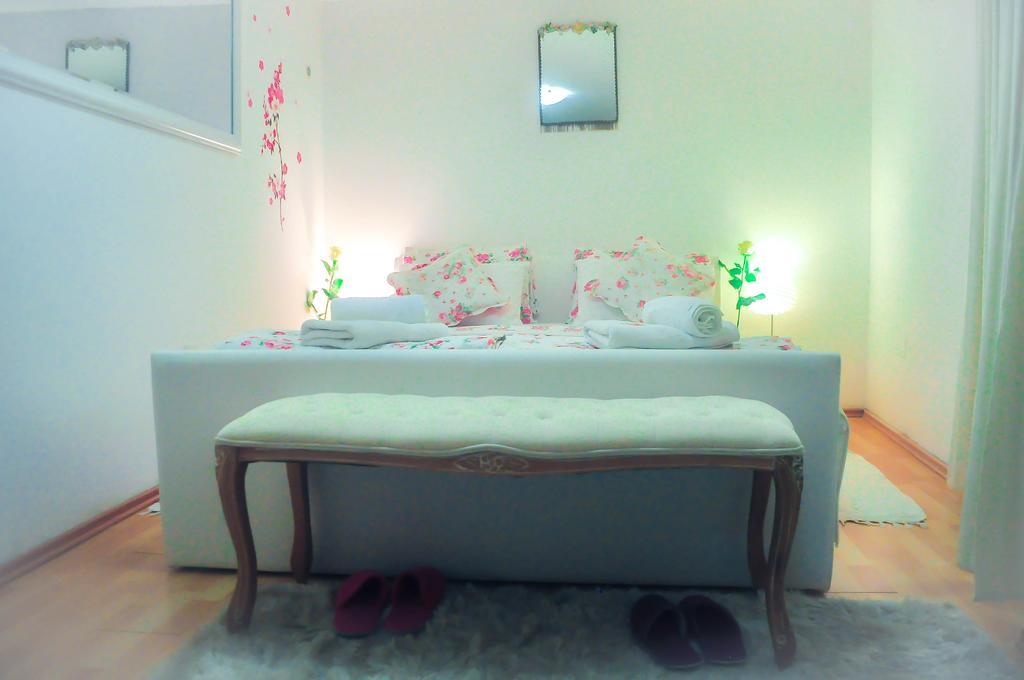 Apartment Premsai Ровин Екстериор снимка