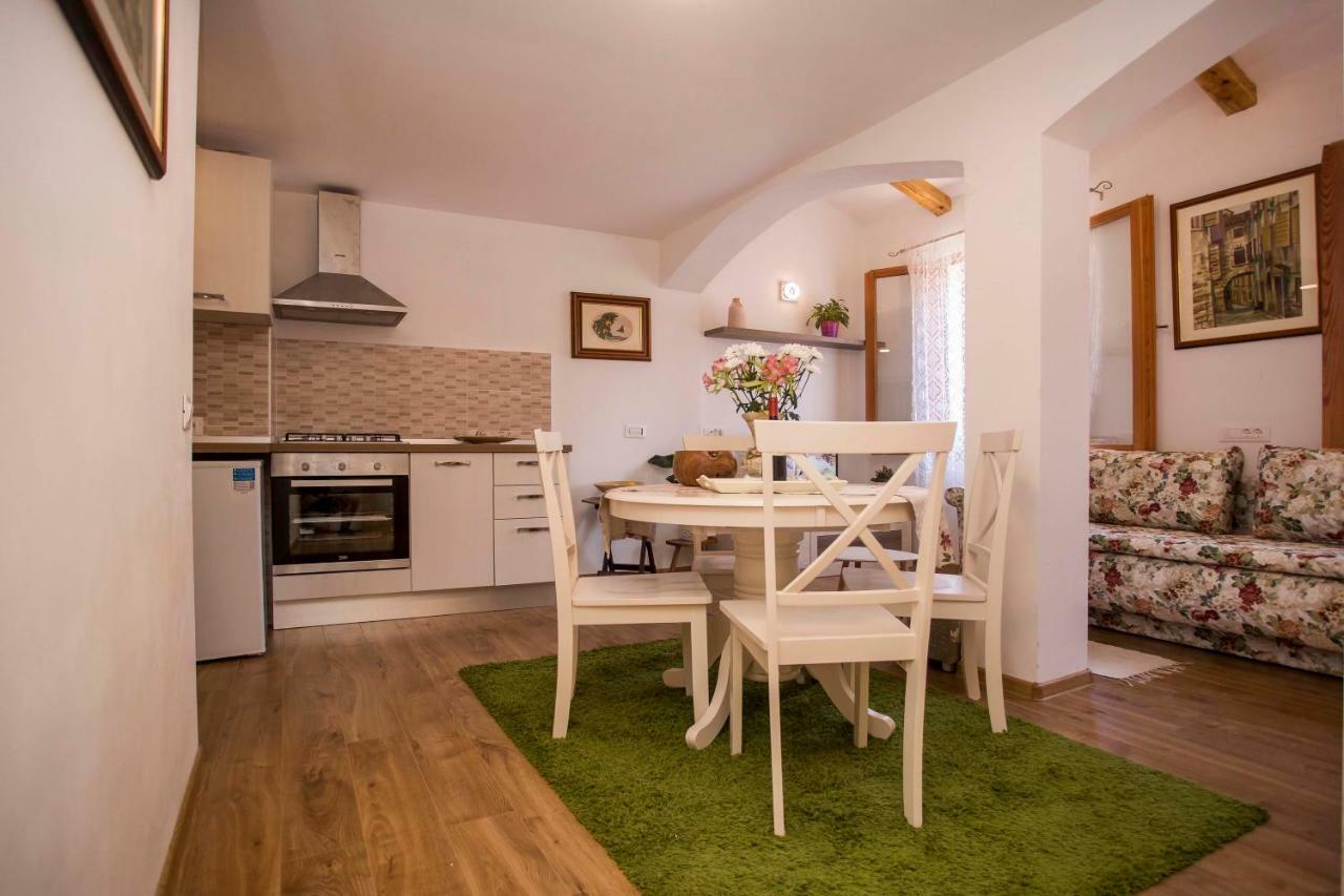 Apartment Premsai Ровин Екстериор снимка