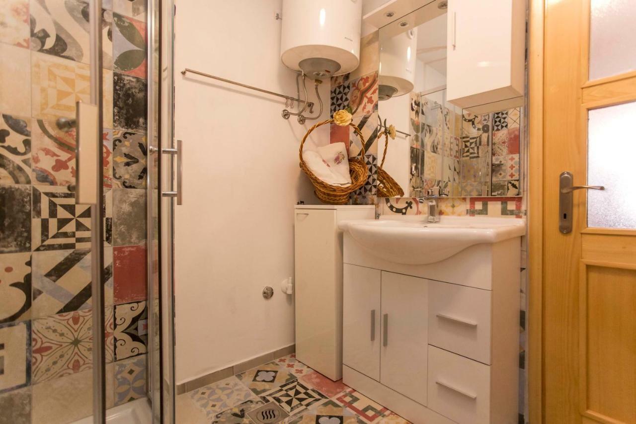 Apartment Premsai Ровин Екстериор снимка