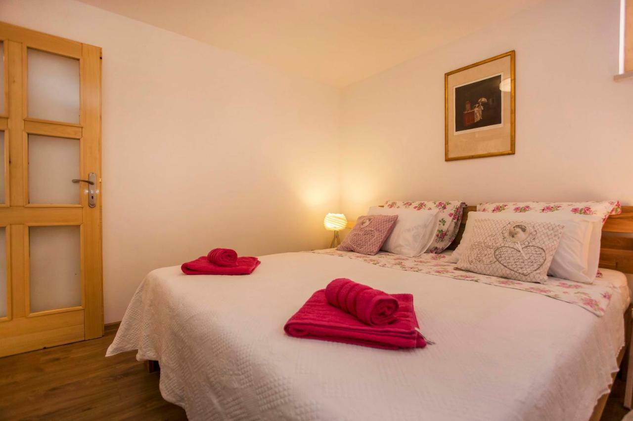 Apartment Premsai Ровин Екстериор снимка